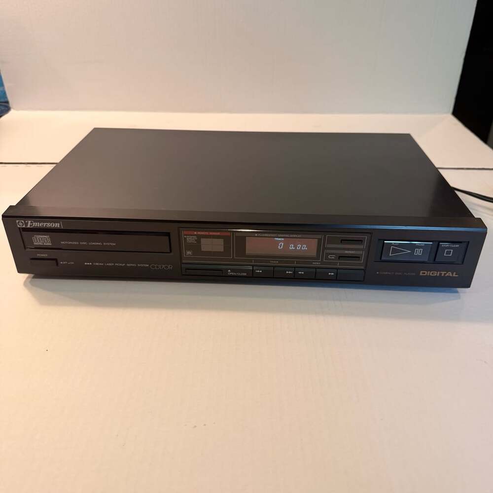 Emerson CD170R Vintage Compact Disc Player (CD Player) Tested/Works (No Remote)